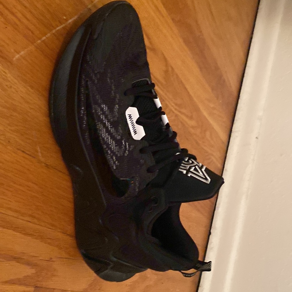 Nike Giannis Immortality 2